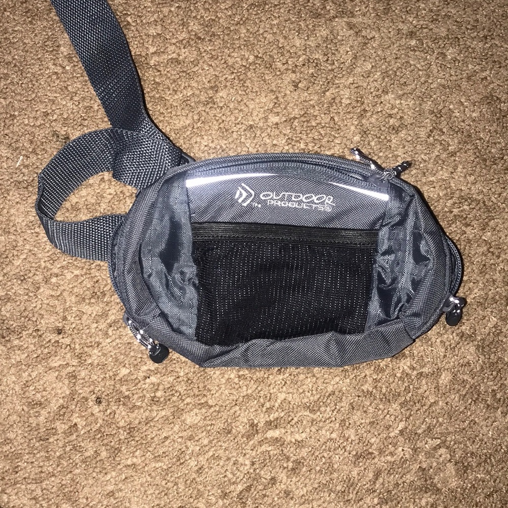 NWOT-unisex fanny pack.